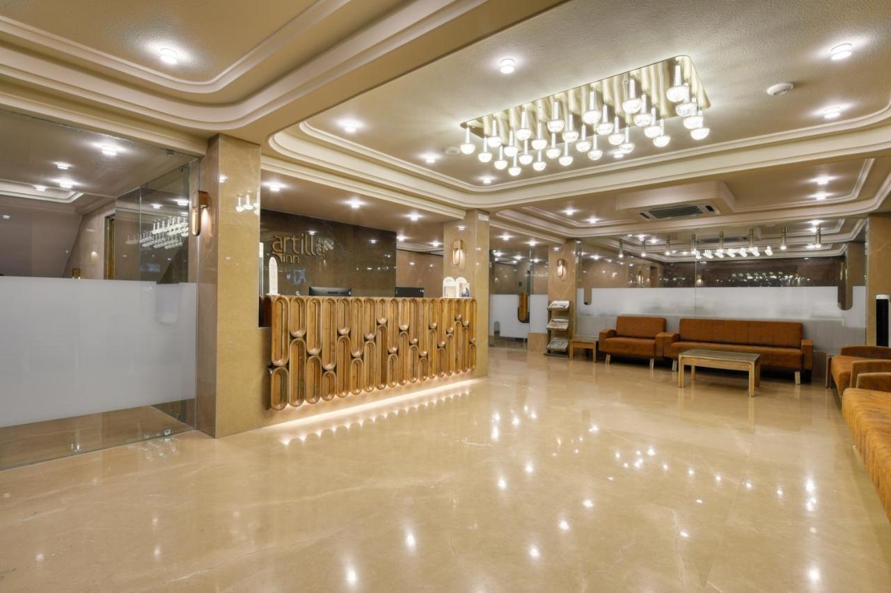 אחמדאבאד Artilla Inn מראה חיצוני תמונה